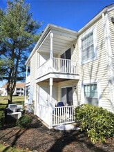 210 Fairview Cir in Middle Island, NY - Building Photo - Building Photo