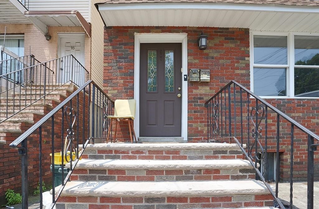 97 Sanford Pl in Jersey City, NJ - Building Photo