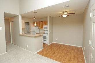 Village Club of Farmington Hills in Farmington Hills, MI - Building Photo - Interior Photo