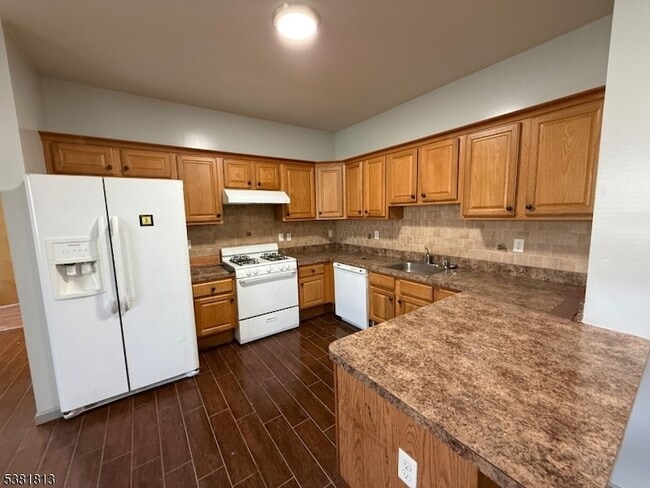 45 Cherry St, Unit 2917H in Elizabeth, NJ - Building Photo - Building Photo