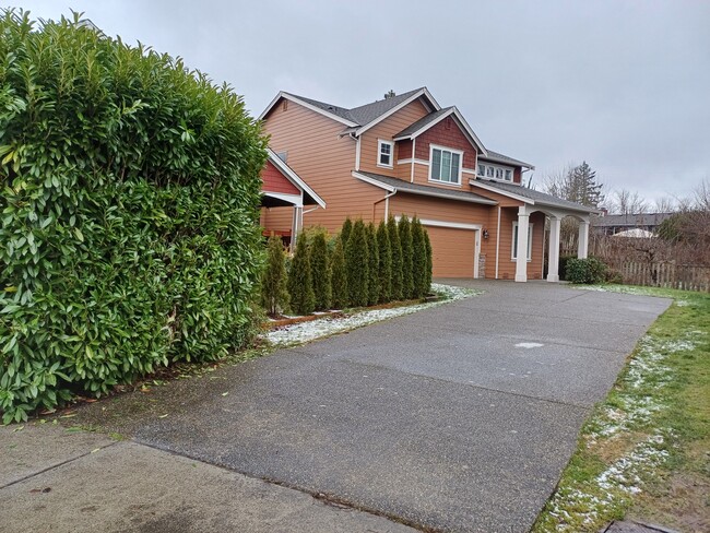 11704 1st Pl SE in Lake Stevens, WA - Building Photo - Building Photo