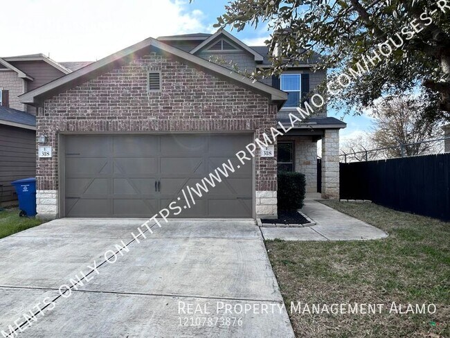318 Pleasanton Cir in San Antonio, TX - Building Photo - Building Photo