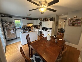 40 Jay St, Unit A in Cambridge, MA - Building Photo