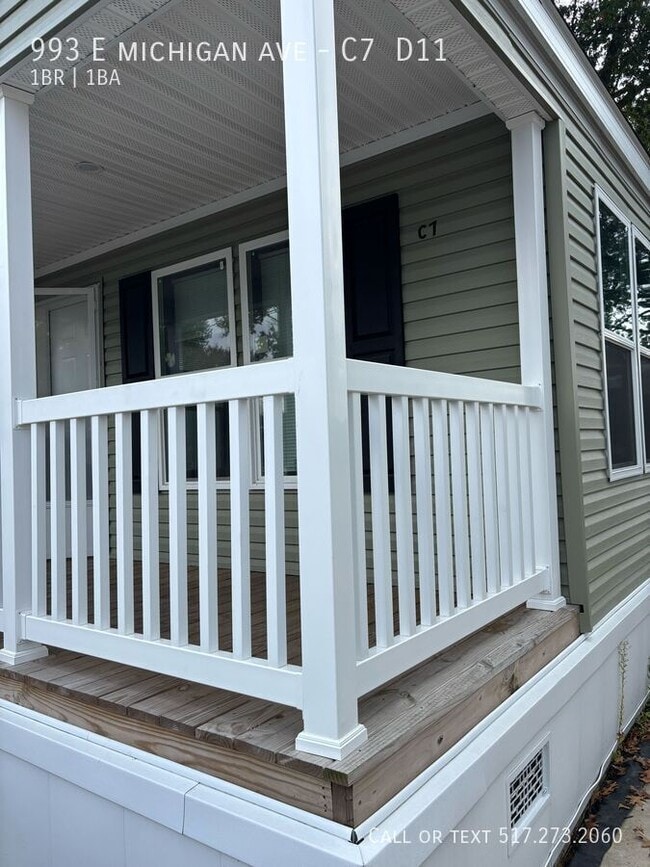 993 E Michigan Ave in Battle Creek, MI - Building Photo - Building Photo