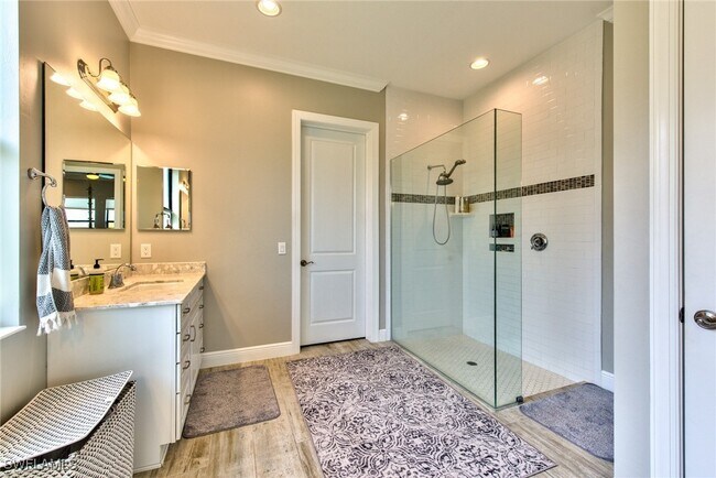 property at 4725 Formosa Dr