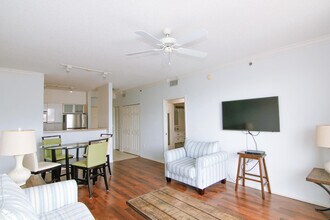 616 Clearwater Park Rd in West Palm Beach, FL - Building Photo - Building Photo