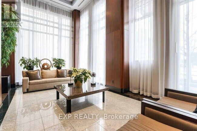 1201-1628 FLEET St in Toronto, ON - Building Photo - Building Photo