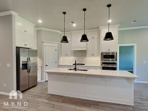 829 E Barajas Terrace in Mustang, OK - Building Photo - Building Photo