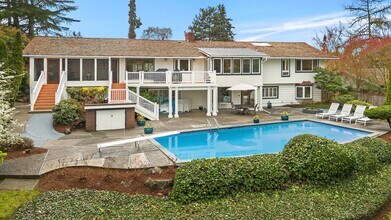 934 88th Ave NE in Medina, WA - Building Photo - Building Photo