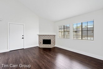 505 St Andrews Rd in Newport Beach, CA - Building Photo - Building Photo