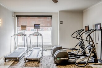 Gestion Forest Hill in Montréal, QC - Foto de edificio - Building Photo