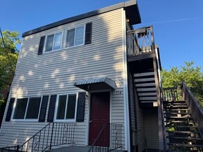 718 21st Ave, Unit D in Seattle, WA - Foto de edificio - Building Photo