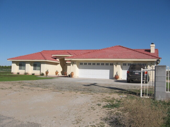 property at 4824 E 40th St