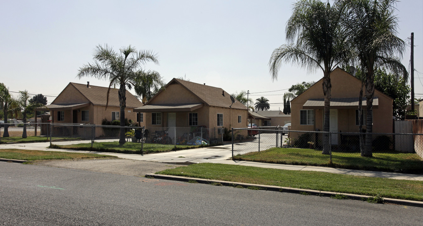 830 Colton Ave in Colton, CA - Foto de edificio