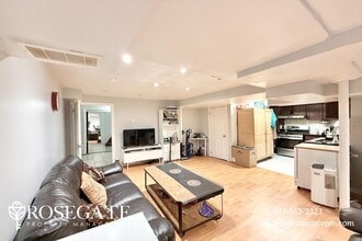 916 Mountcastle Crescent in Pickering, ON - Building Photo - Building Photo