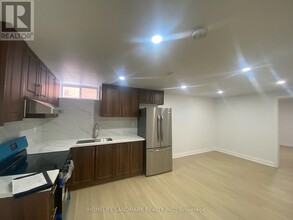 67 Burnaby Crescent in Kitchener, ON - Building Photo - Building Photo