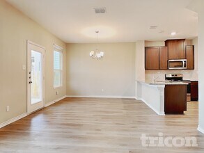 601 Lost Pond in New Braunfels, TX - Building Photo - Building Photo