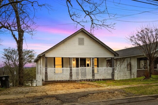 property at 1563 Martin Ave