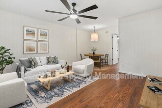 8 Grove St in Charleston, SC - Building Photo - Building Photo