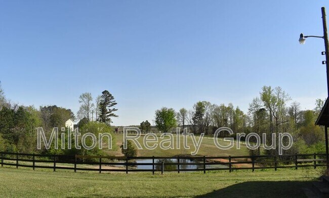 1049 Ballard Rd in Fuquay Varina, NC - Building Photo - Building Photo
