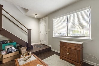 644 Eastbrooke Ln in Rochester, NY - Building Photo - Building Photo