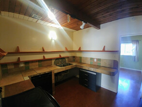 2105 St Cyr Ave SE-Unit -8 in Albuquerque, NM - Foto de edificio - Building Photo