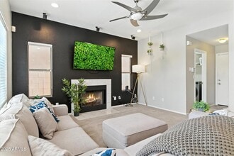8083 E Michelle Dr in Scottsdale, AZ - Building Photo - Building Photo