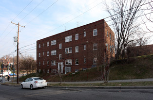 10 49th St SE Apartments