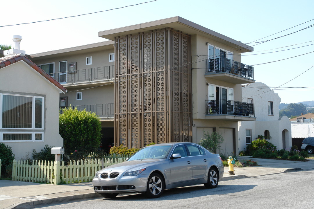 116 Santa Clara Ave in San Bruno, CA - Building Photo