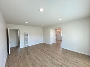 4632 Palo Verde Ave in Lakewood, CA - Building Photo - Building Photo