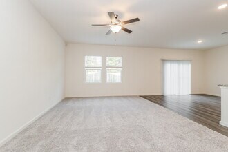 440 Harlow Dr in Montgomery, TX - Building Photo - Building Photo
