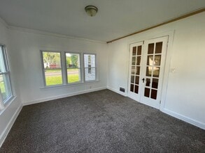 593 Maple St, Unit Lower Unit in Mansfield, OH - Building Photo - Building Photo
