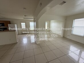 946 Blanchard Hill Ln in Houston, TX - Building Photo - Building Photo