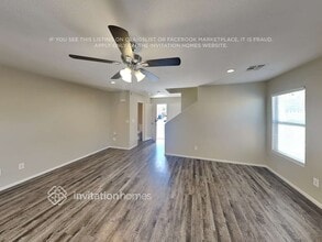682 Port Talbot Ave in Las Vegas, NV - Building Photo - Building Photo