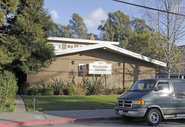 Brookside Apartments in Castro Valley, CA - Building Photo - Building Photo