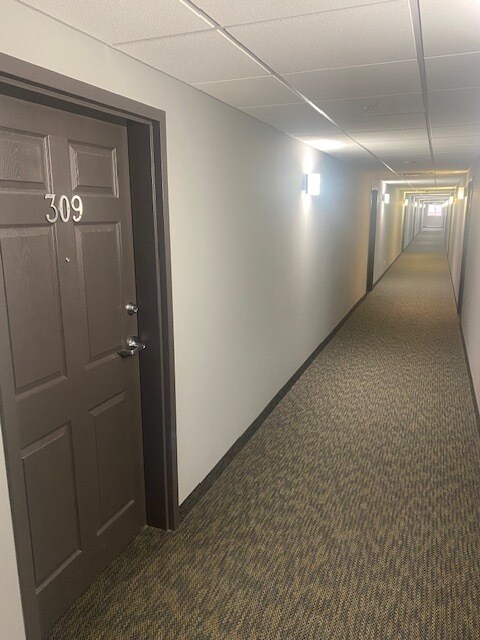 215-215 Greenway Crescent W in Winnipeg, MB - Building Photo