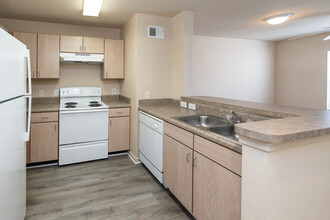 Madison Manor Active Adult Community 55yrs+ in Jacksonville, FL - Building Photo - Interior Photo