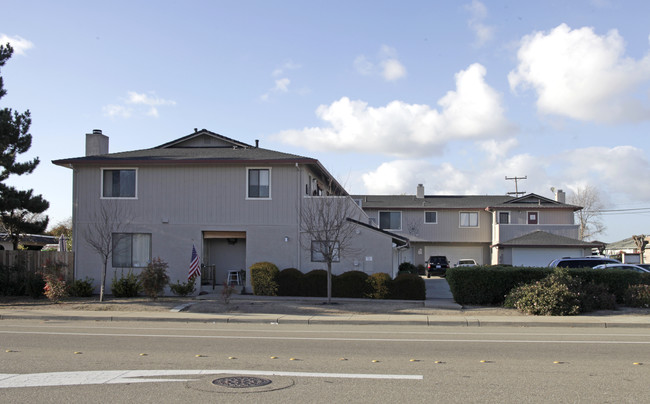 22083-22095 Betlen Way in Hayward, CA - Foto de edificio - Building Photo