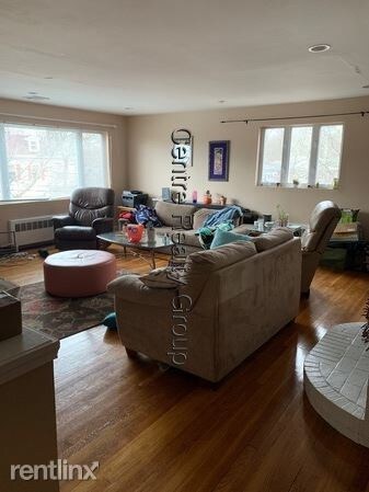 115 Langley Rd in Newton, MA - Building Photo - Building Photo