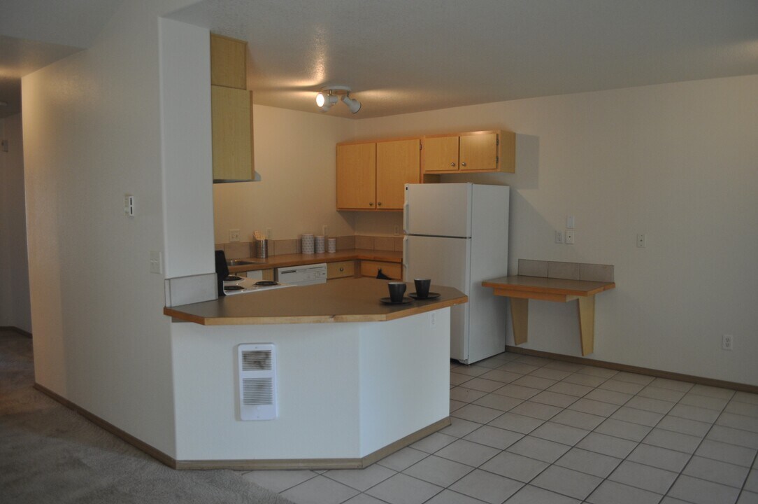 Corporate Woods in Vancouver, WA - Building Photo