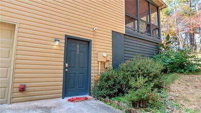 633 Coach Bobby Dodd Rd-Unit -B in Dallas, GA - Building Photo - Building Photo