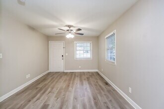 209 Nila Dawn Ave in Gastonia, NC - Building Photo - Building Photo