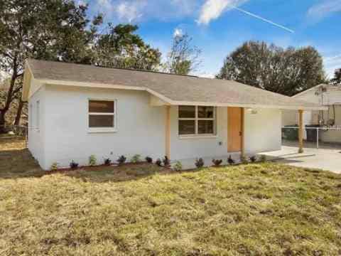 property at 2321 N Whittier St