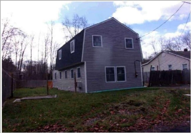 property at 13 Crestwood Rd