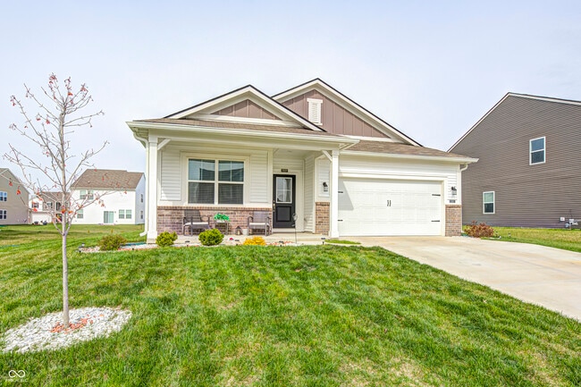 238 Switchgrass Ln in New Whiteland, IN - Building Photo - Building Photo