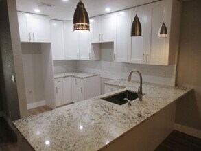 401 Cypress Wy in Palm Springs, FL - Building Photo - Building Photo