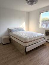 1415 W Pratt Blvd in Chicago, IL - Building Photo - Building Photo