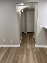 14731 Erwin St, Unit 6 in Los Angeles, CA - Building Photo - Building Photo