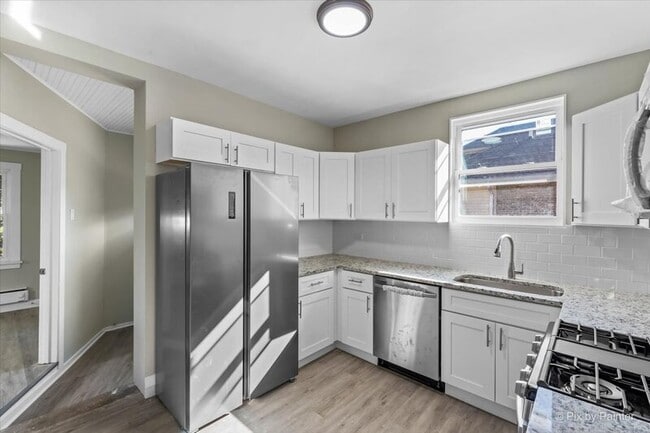 property at 7815 S Langley Ave