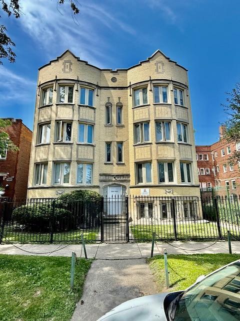 property at 7932 S Kingston Ave